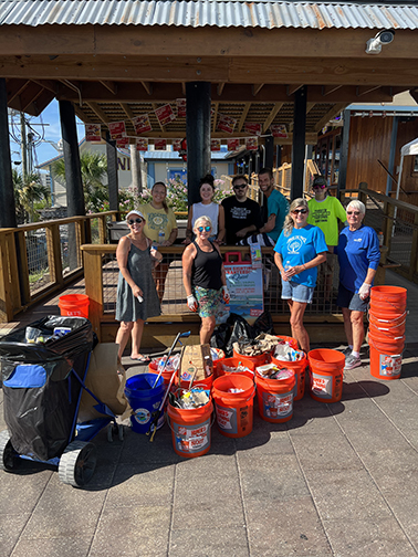 Picking up trash, helping the environment, helping the marine life, Making a difference, healthy mother nature, do your part, giving back, volunteering, Gulf Coast